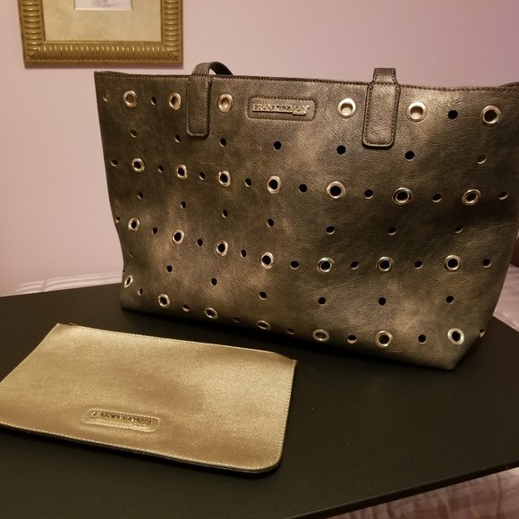 Frank Lyman 2pc purse - Picture 2 of 7
